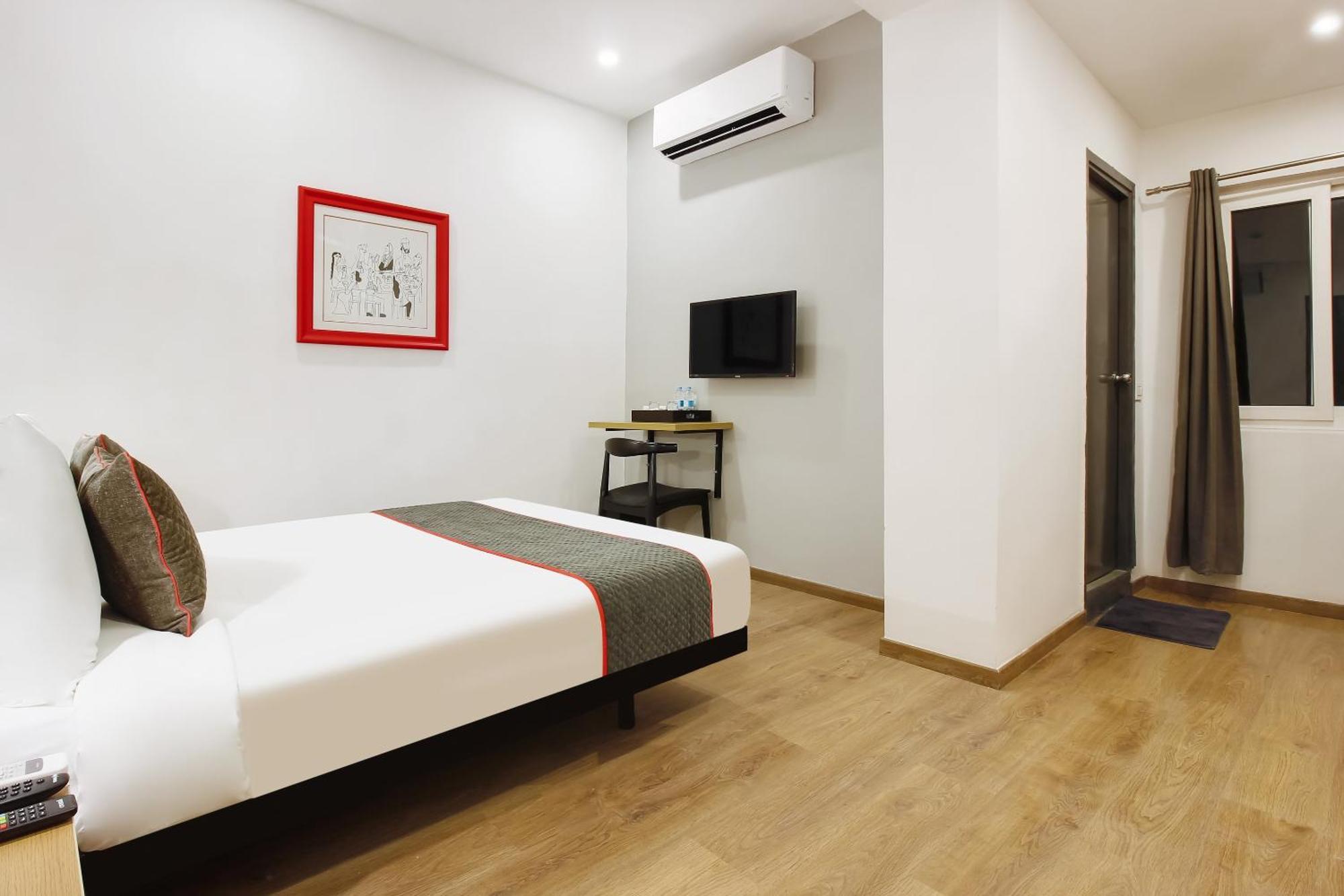 Super Townhouse The Cinco Hotel Near Esi Hospital Hyderabad Exterior photo